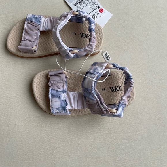 Zara Kids Sandals US 9 - Picture 4 of 16
